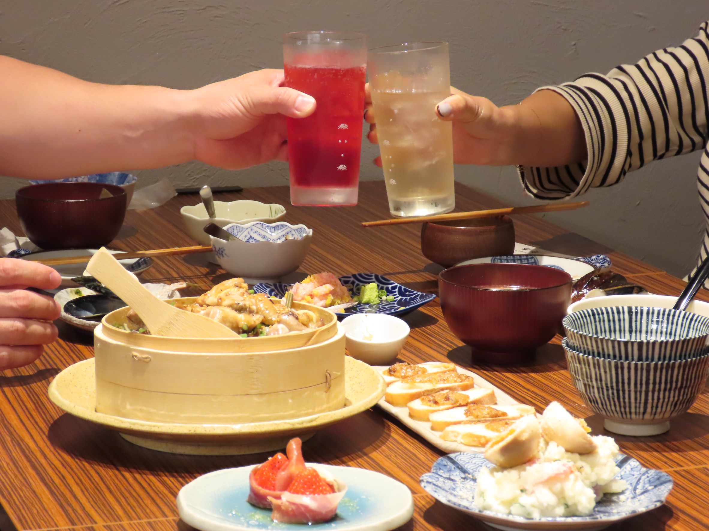 オープンから15:00まで！特別なハッピーアワーを楽しもう！